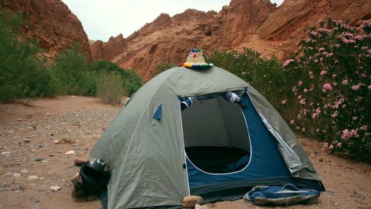 5 conseils pour économiser de l’argent lors de l’achat d’équipement de camping